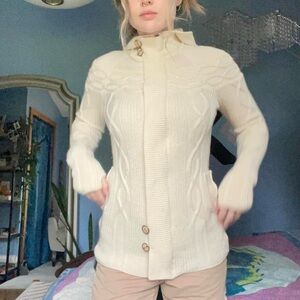 smart wool Marino wool cable sweater